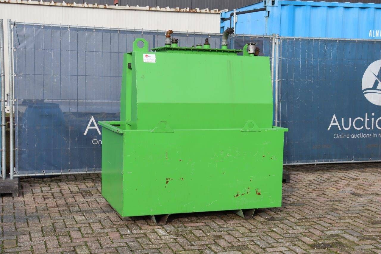 Fuel tank Mobil Pegasus 710