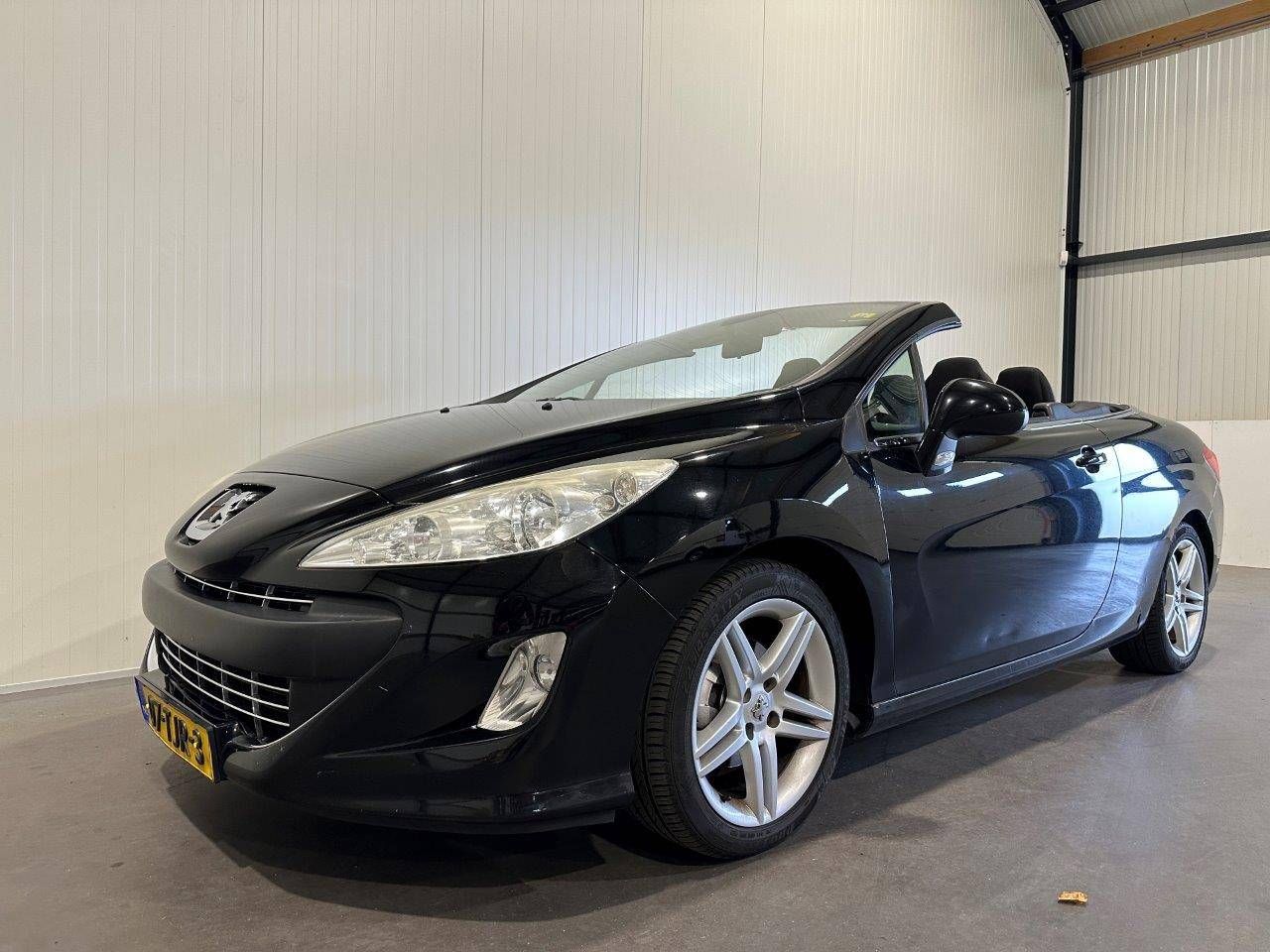 Peugeot 308 CC Petrol 120hp 2011