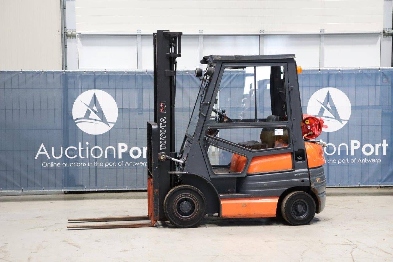 Forklift Toyota 42-6FGF18 LPG 1750kg 3.7m 1999