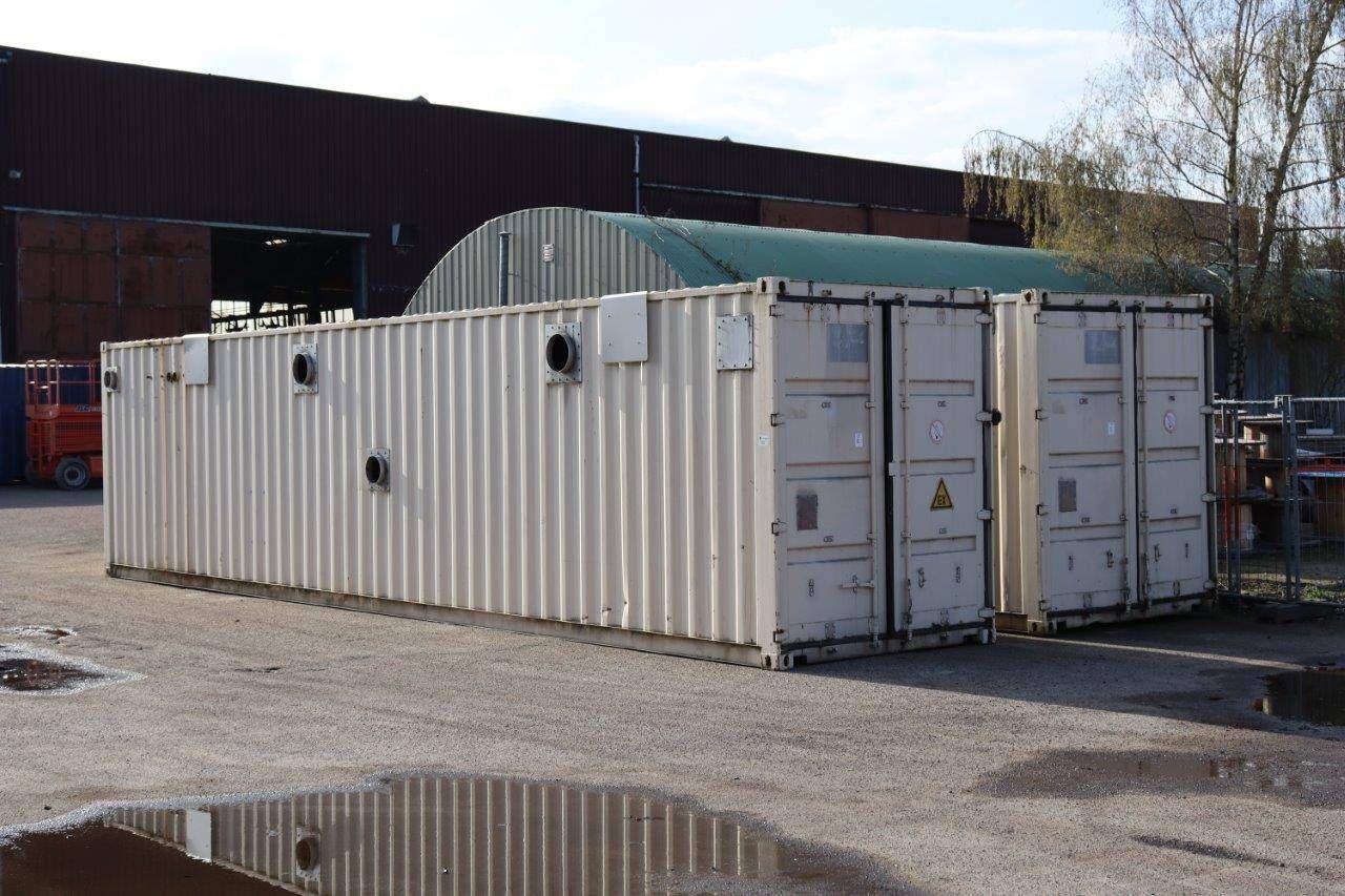 Containers with heating system Buderus G605-1020/16 1997 2 pieces