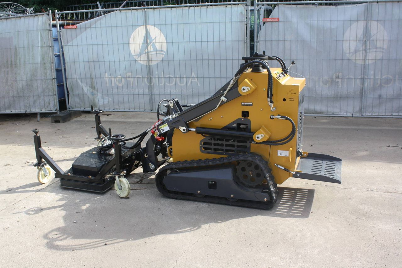 Skid Steer Loader ZW480 Petrol 10kW 2025 Demo