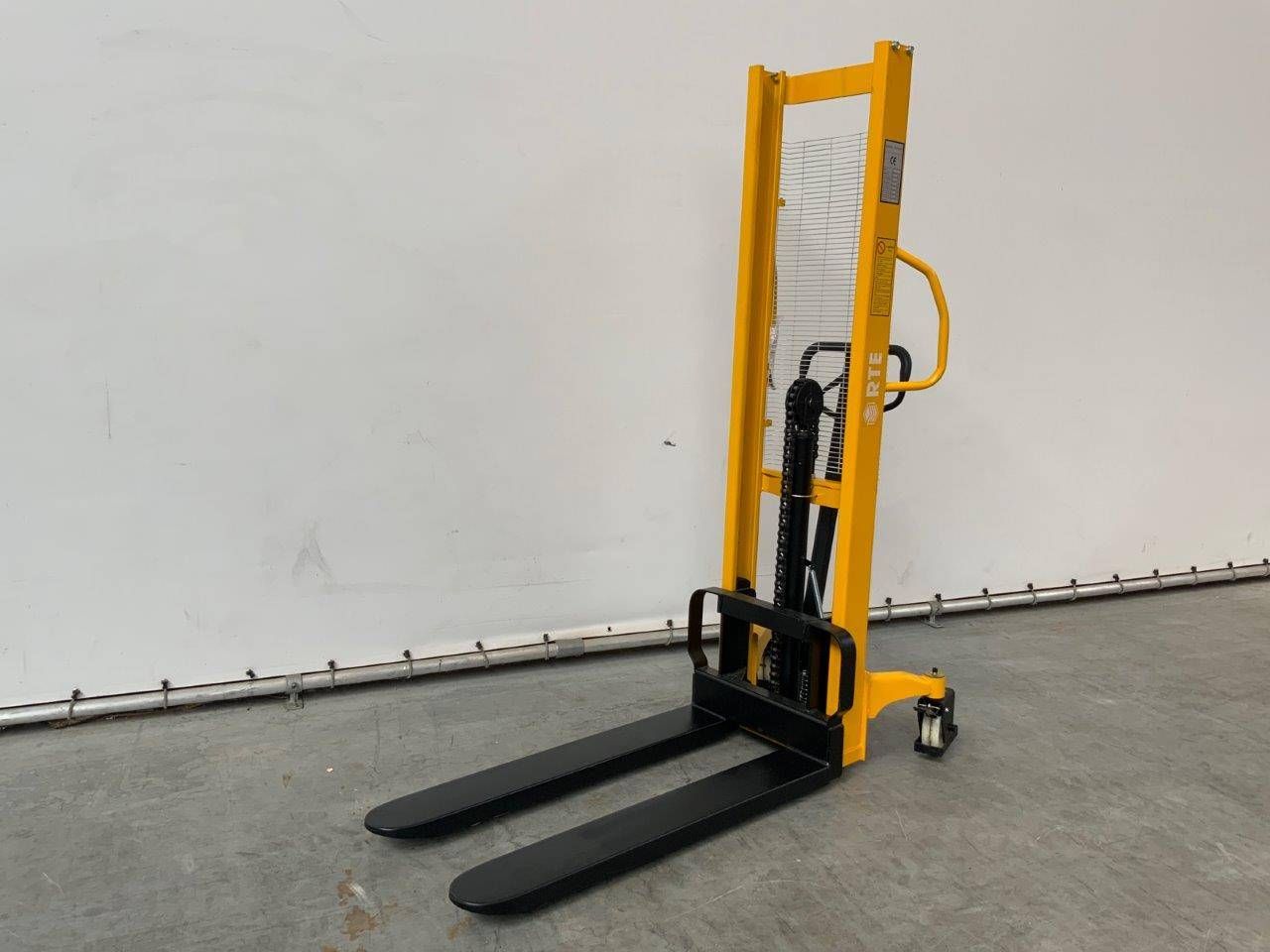 Stacker RTE TPD2550 Manual 1000kg 1.6m New
