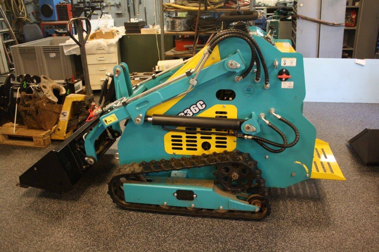 Articulated Loader Skidsteer EG36C Petrol 13.5hp 2024 New