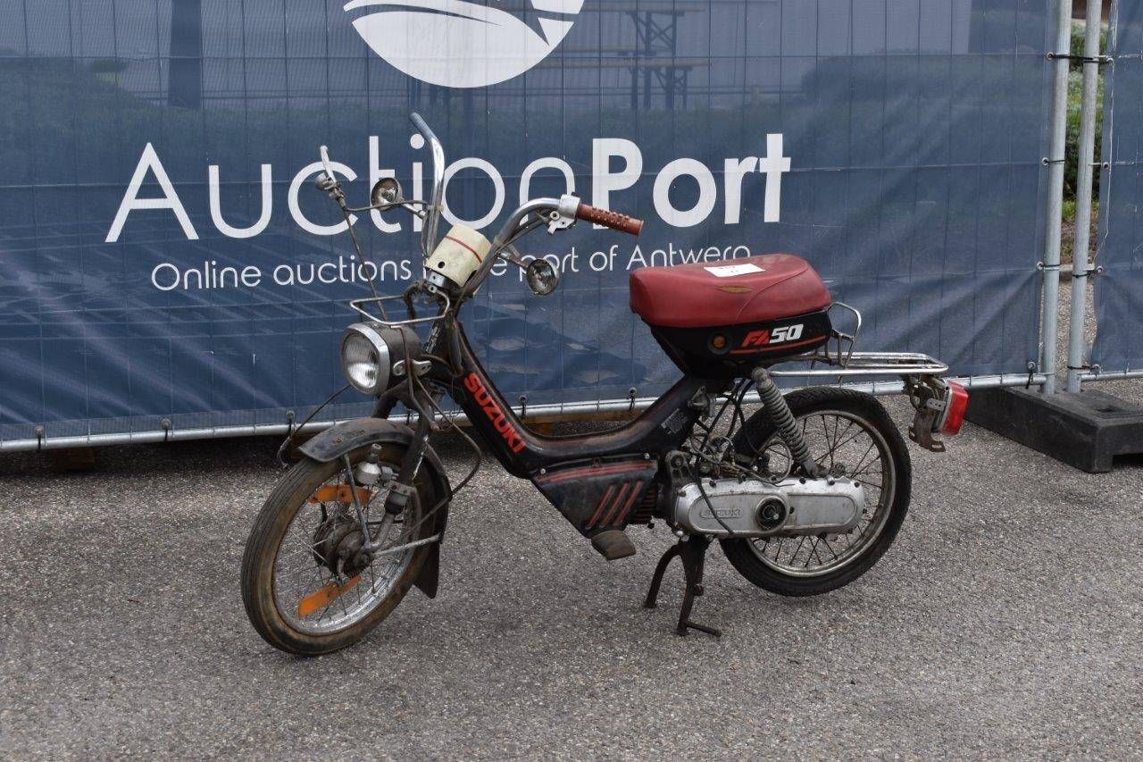 Scooter Suzuki FA50 Susie Petrol (Margin)