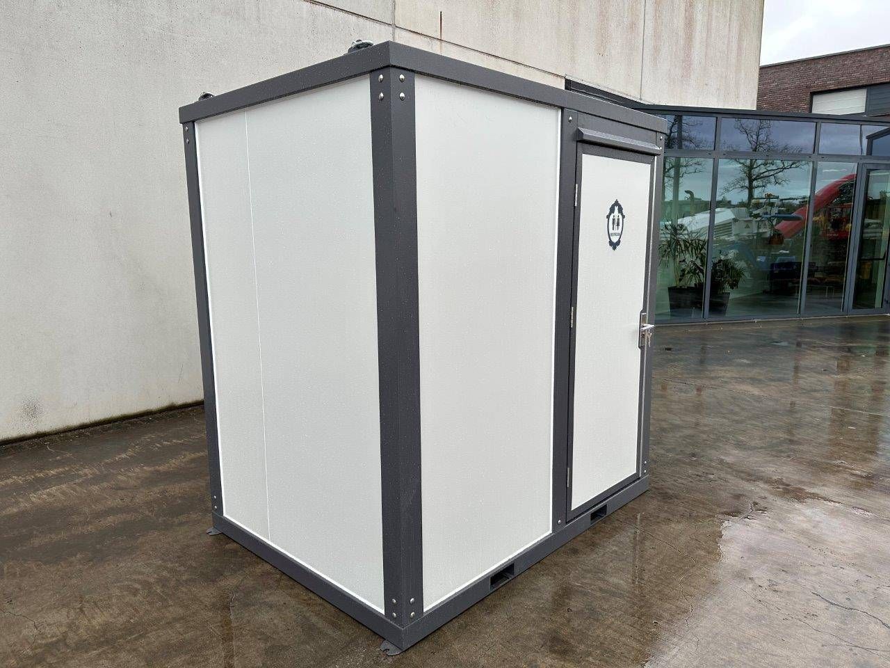 Toilet &amp; Shower Cabin New