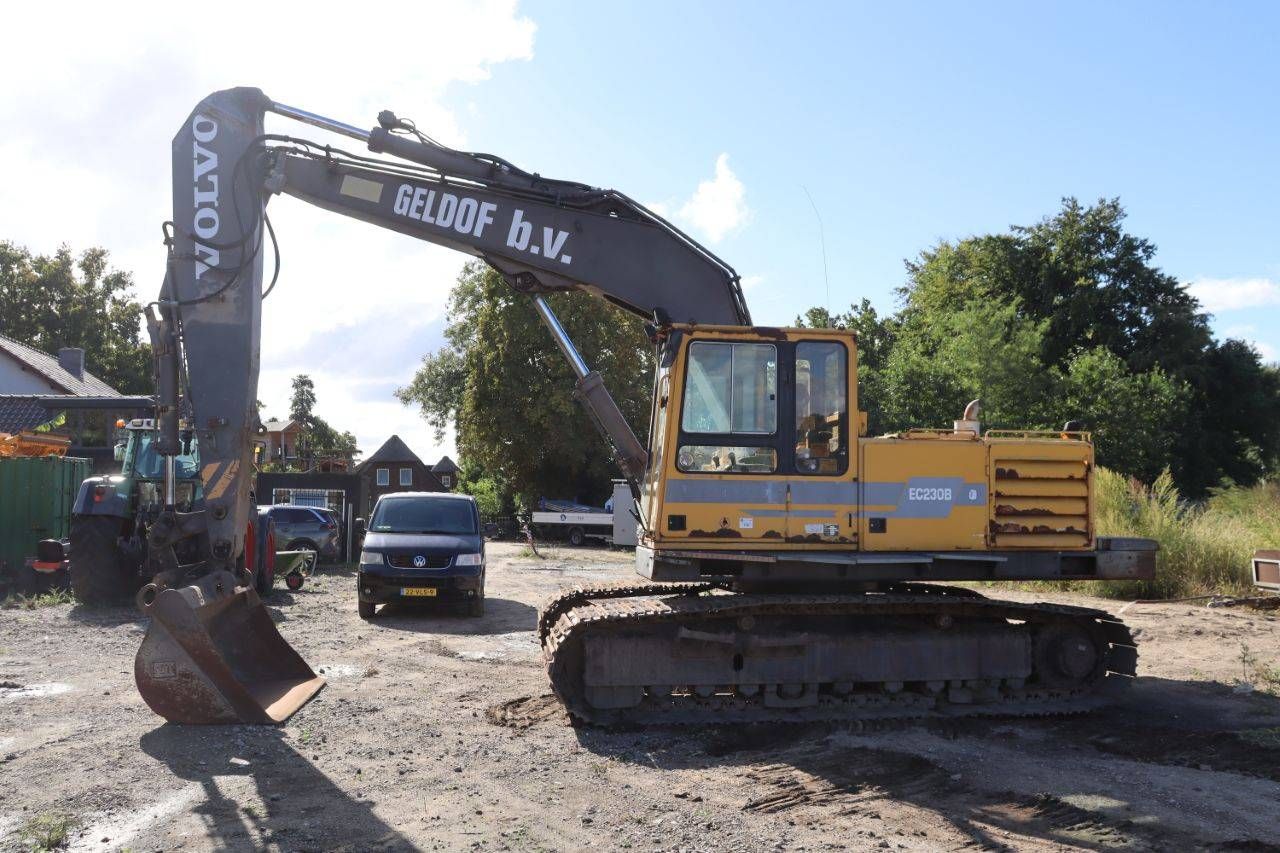 Crawler excavator Volvo EC230B Diesel 1999