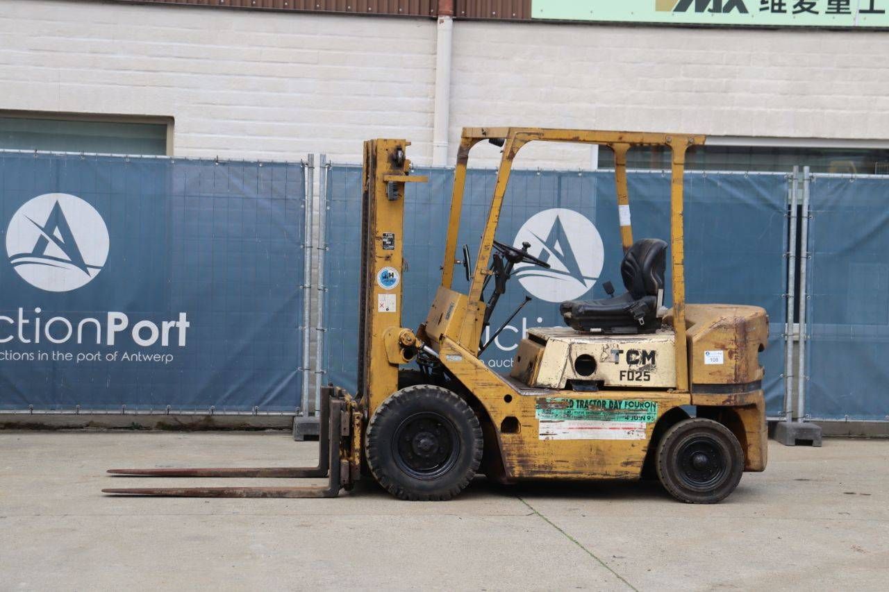 Forklift TCM FD25 Diesel 2500kg 3.0m