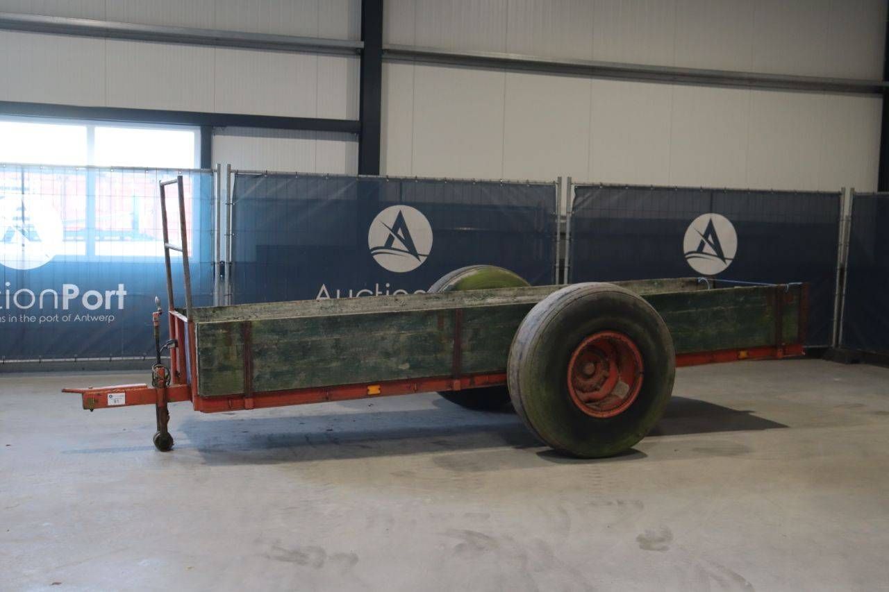 Agricultural trailer