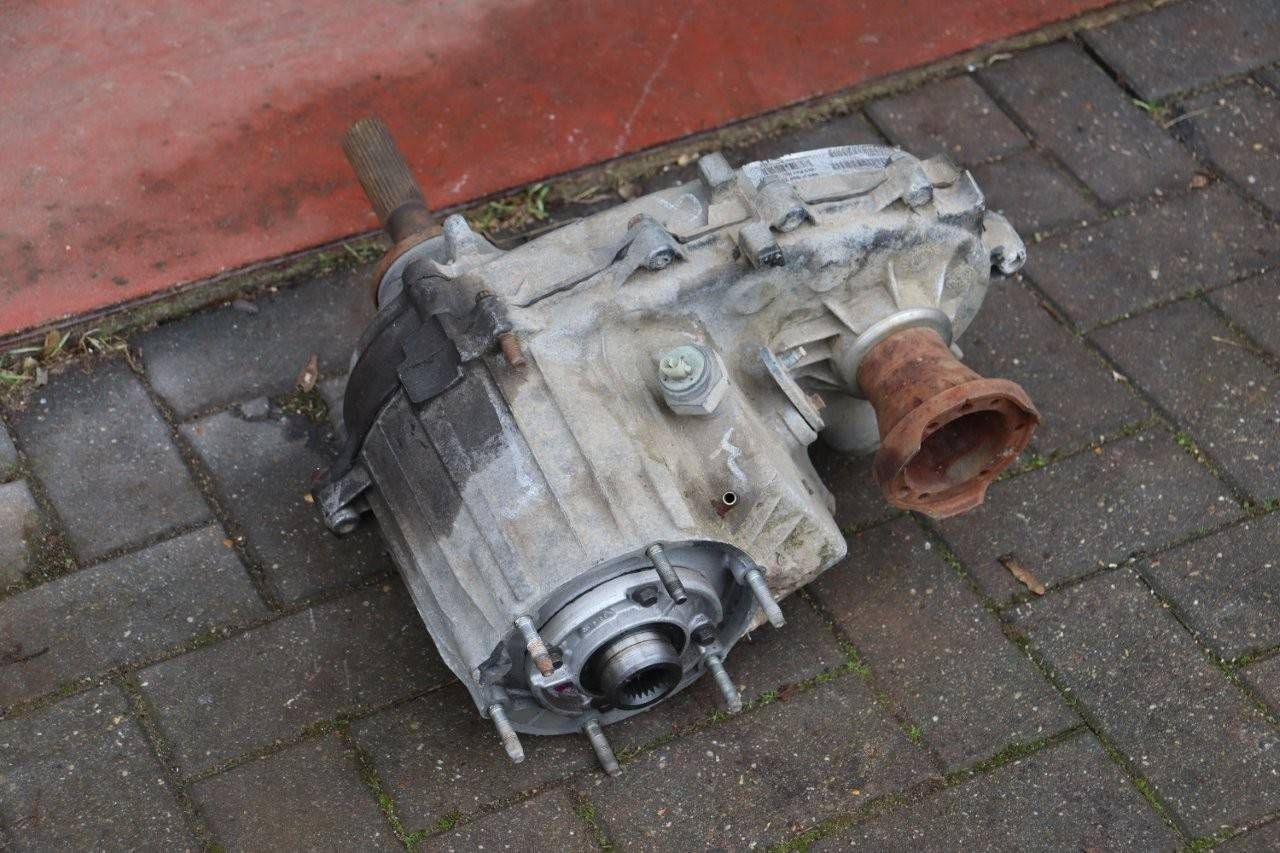 Transfer case Jeep Cherokee (Margin)