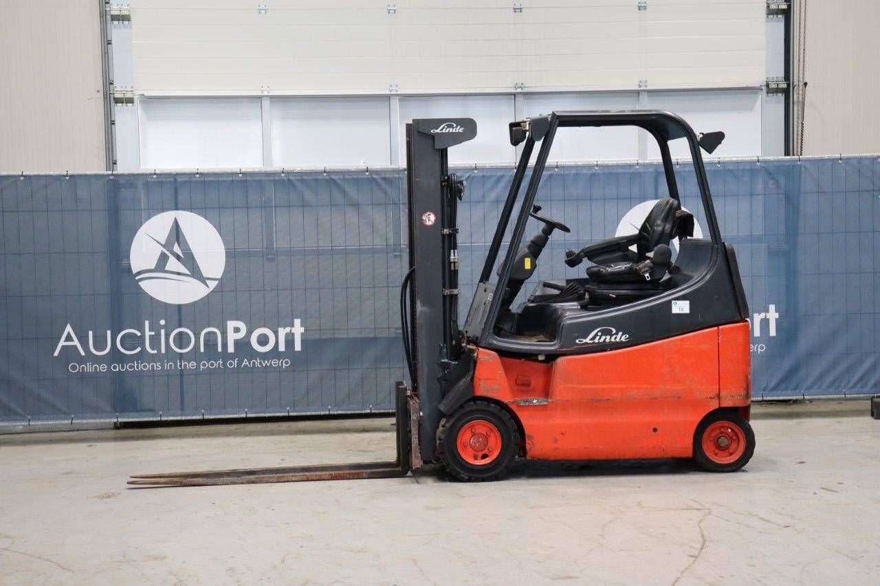 Forklift Linde E20 Electric 2000kg 3.3m 2009