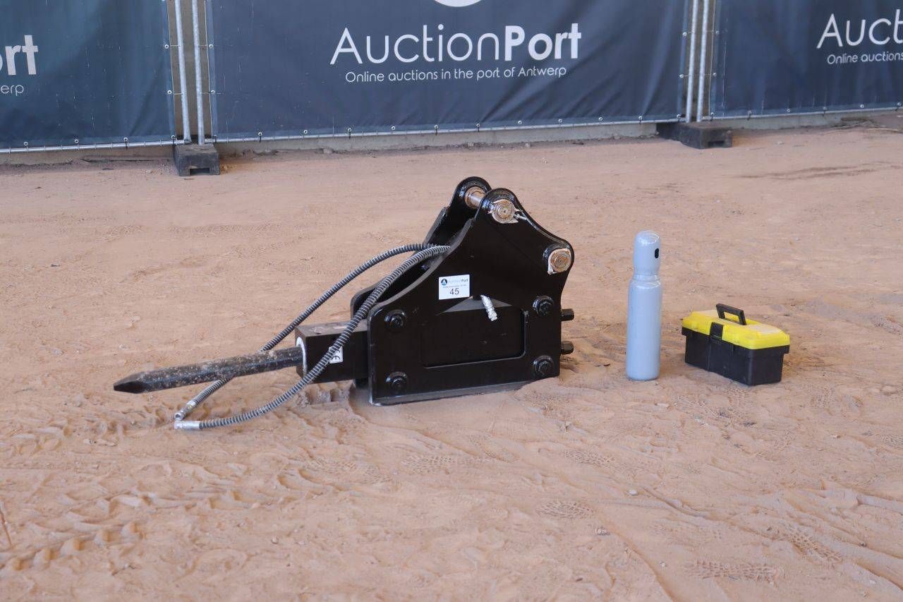 Hydraulic demolition hammer