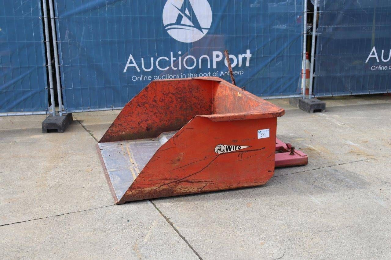 Forklift truck bucket Wifo MO1000 1000L 750kg 1999
