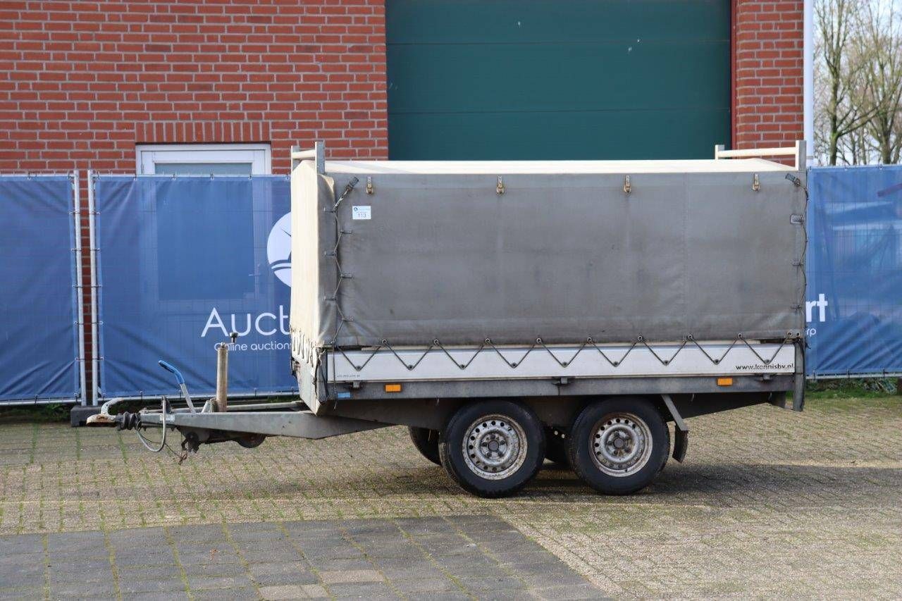 Closed Trailer Hapert 2700kg