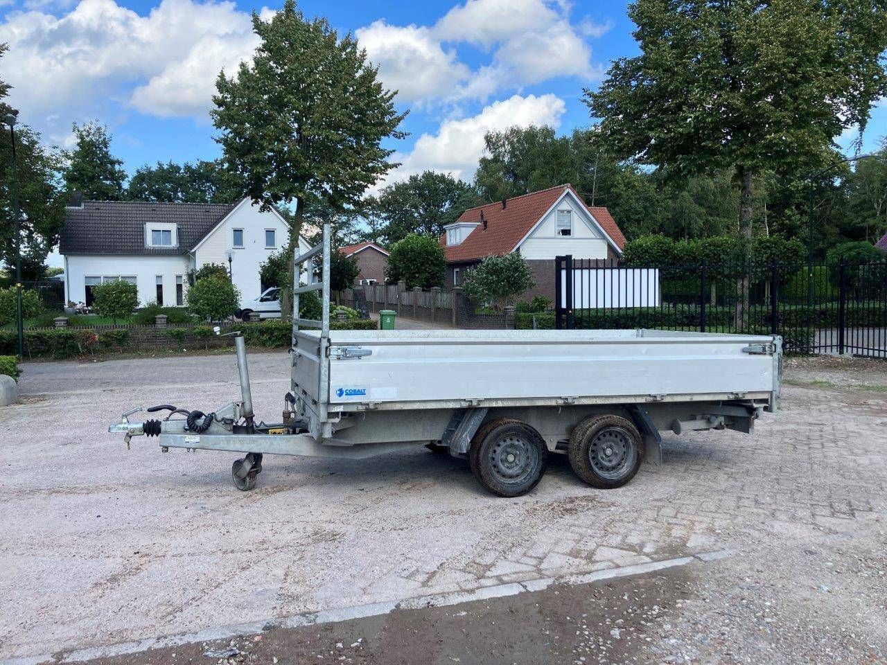 Tipper trailer is malfunctioning