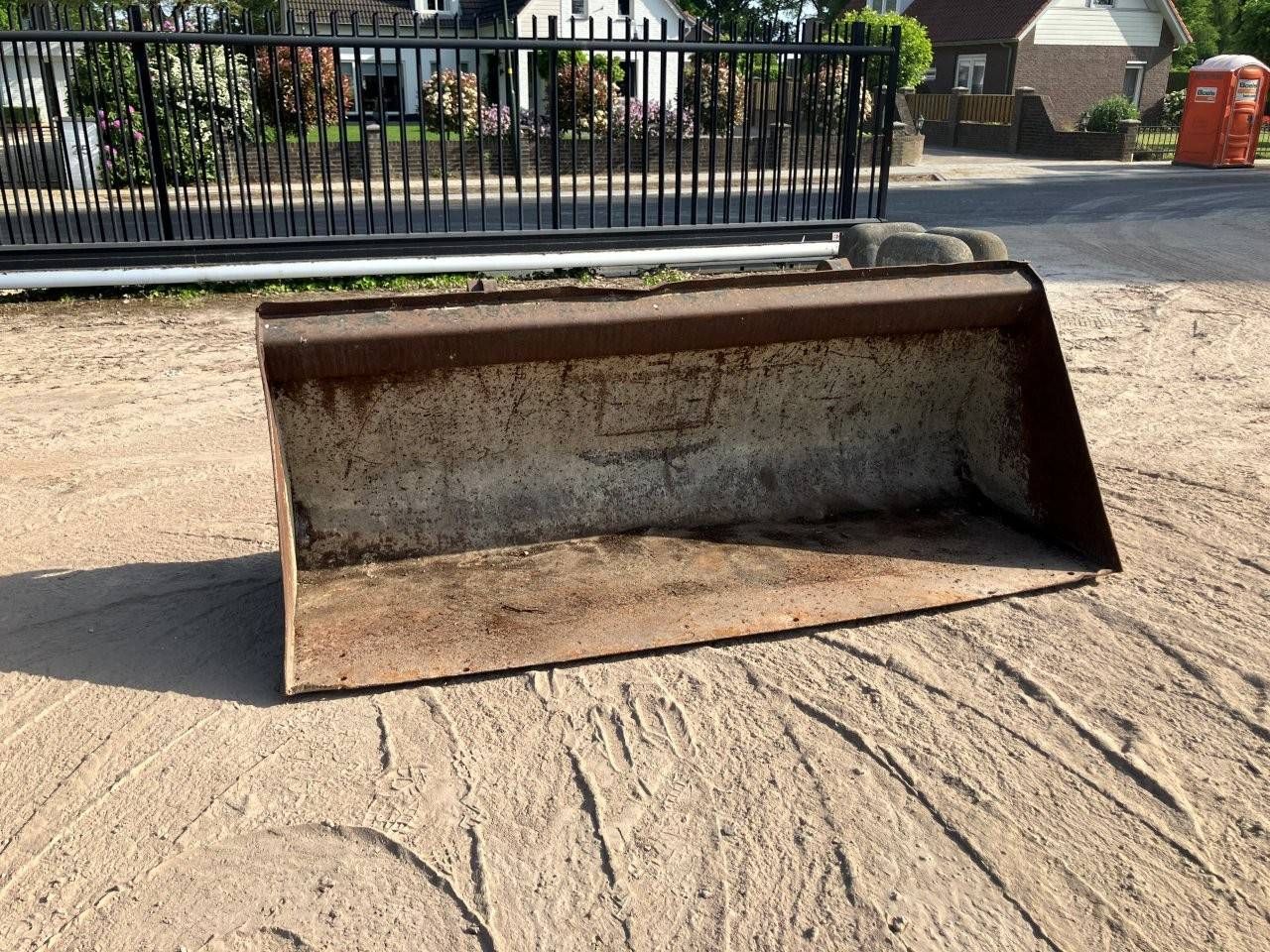 Shovel Merlo 225cm