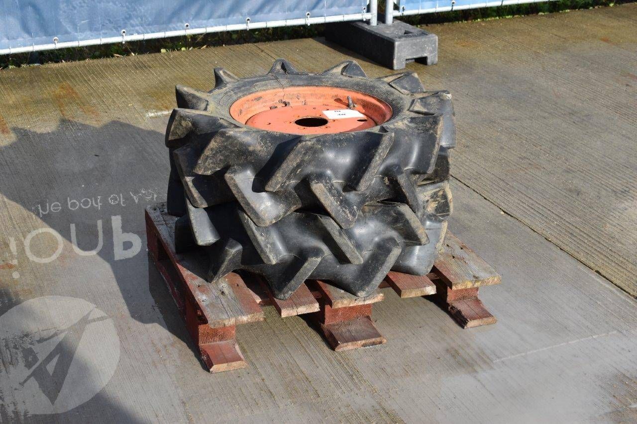 Set of rear tires for Kubota B1600