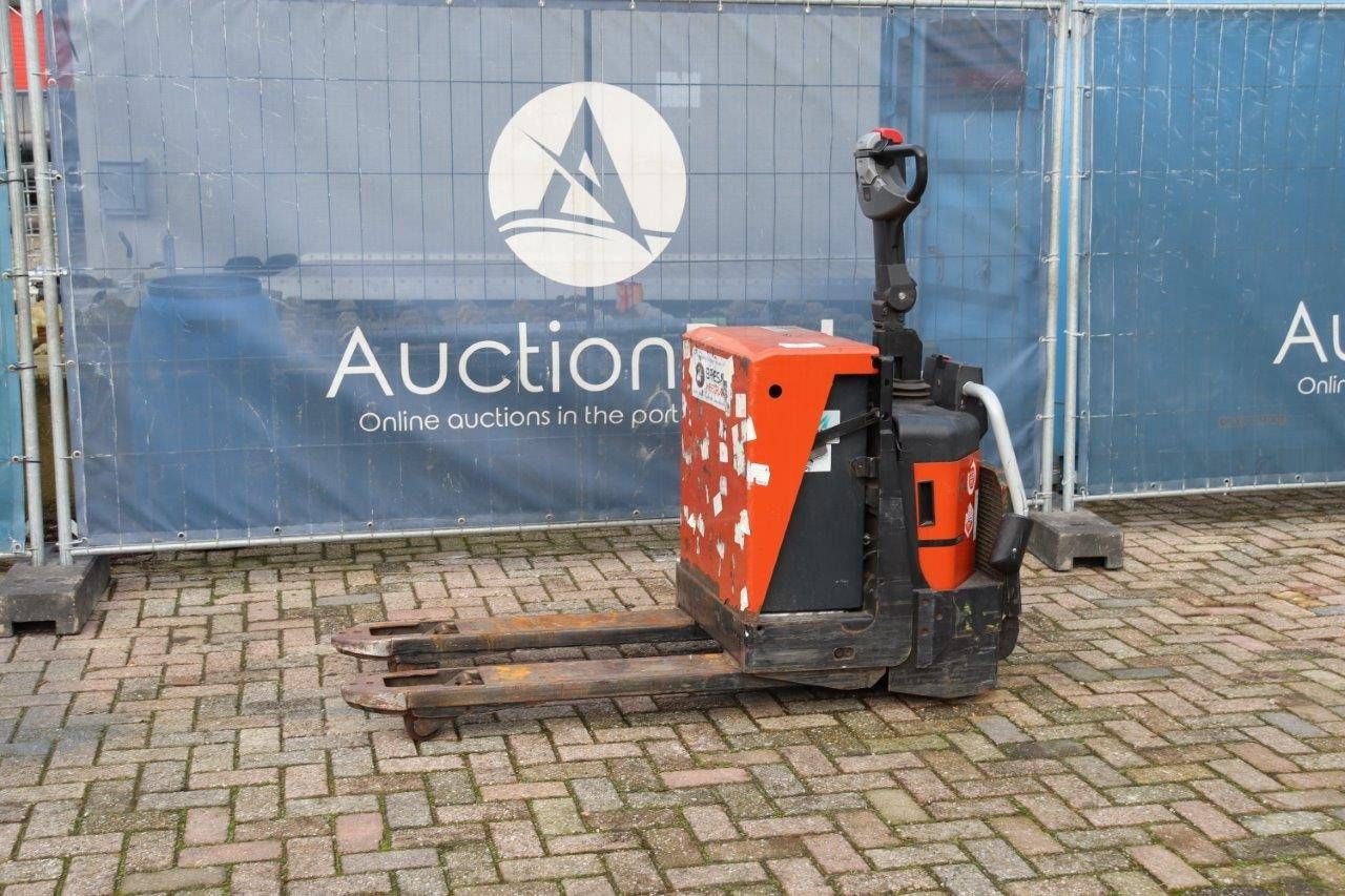 Pallet truck BT LPE200/8 Electric 2000kg