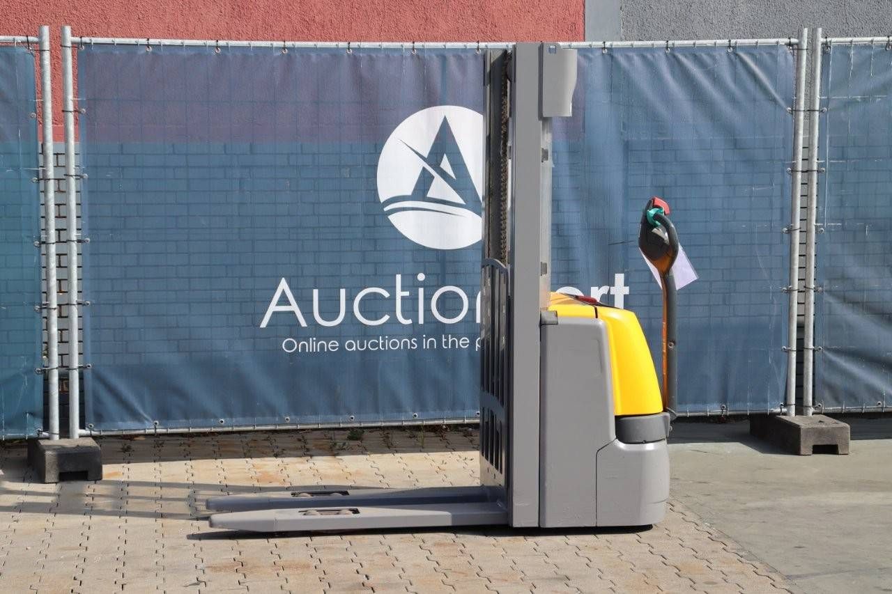 Stacker Jungheinrich EJC 112 Electric 1200kg 2.9m 2017
