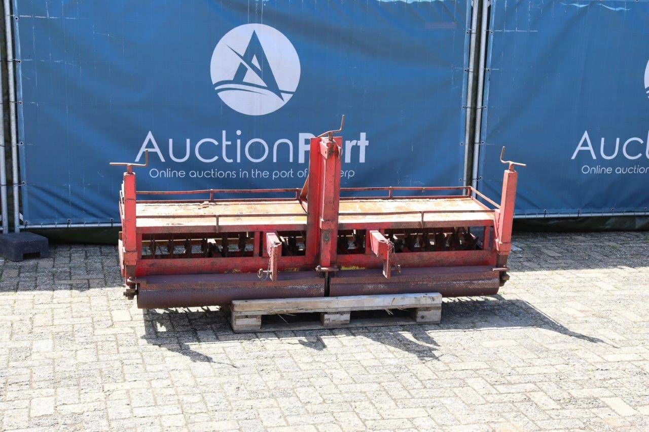Aerator Spike roller