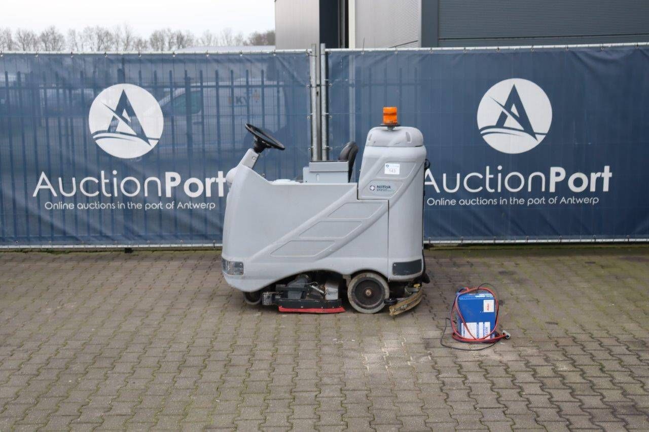 Scrubber dryer Nilfisk BR850SC 