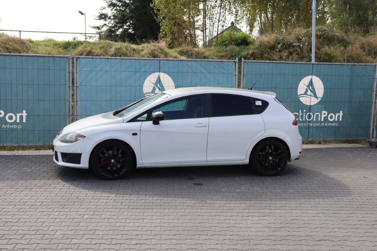 Seat Leon Petrol 211hp 2010 (Margin)