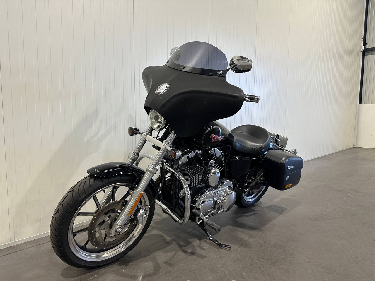Motorcycle Harley-Davidson Sportster 1200 Petrol 2017 (Margin)