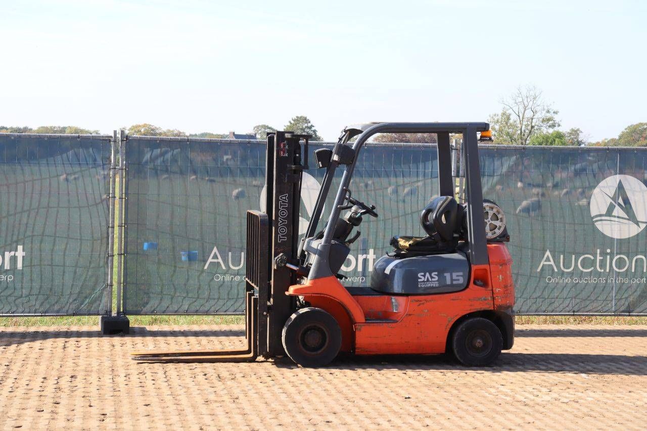 Chariot élévateur Toyota 42-7FGF15 GPL 1500 kg 3,0 m 1999