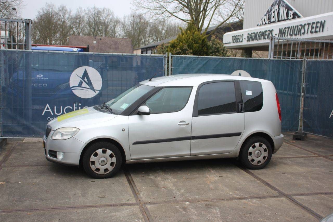 Passenger car Skoda Roomster Petrol 86hp 2007