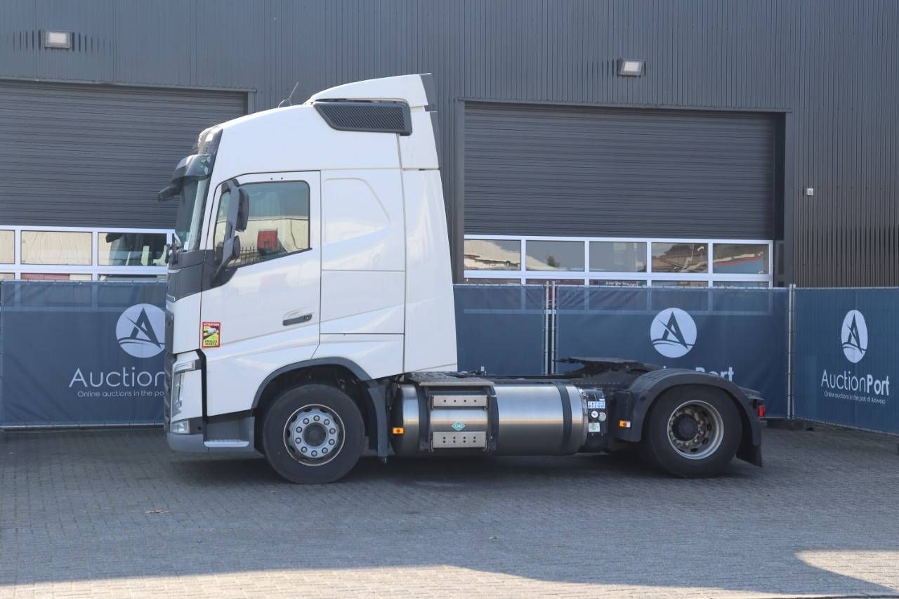 Chassis Cabin Volvo FH 460 LNG Diesel+CNG 345kW 2019