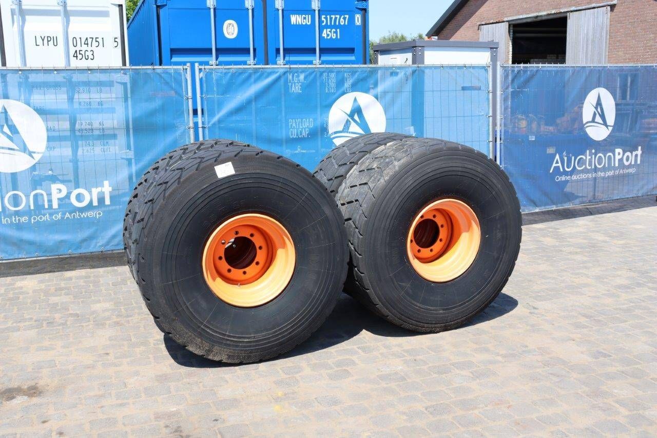Set banden Michelin XZL24R21 op velg 4stuks Nieuw