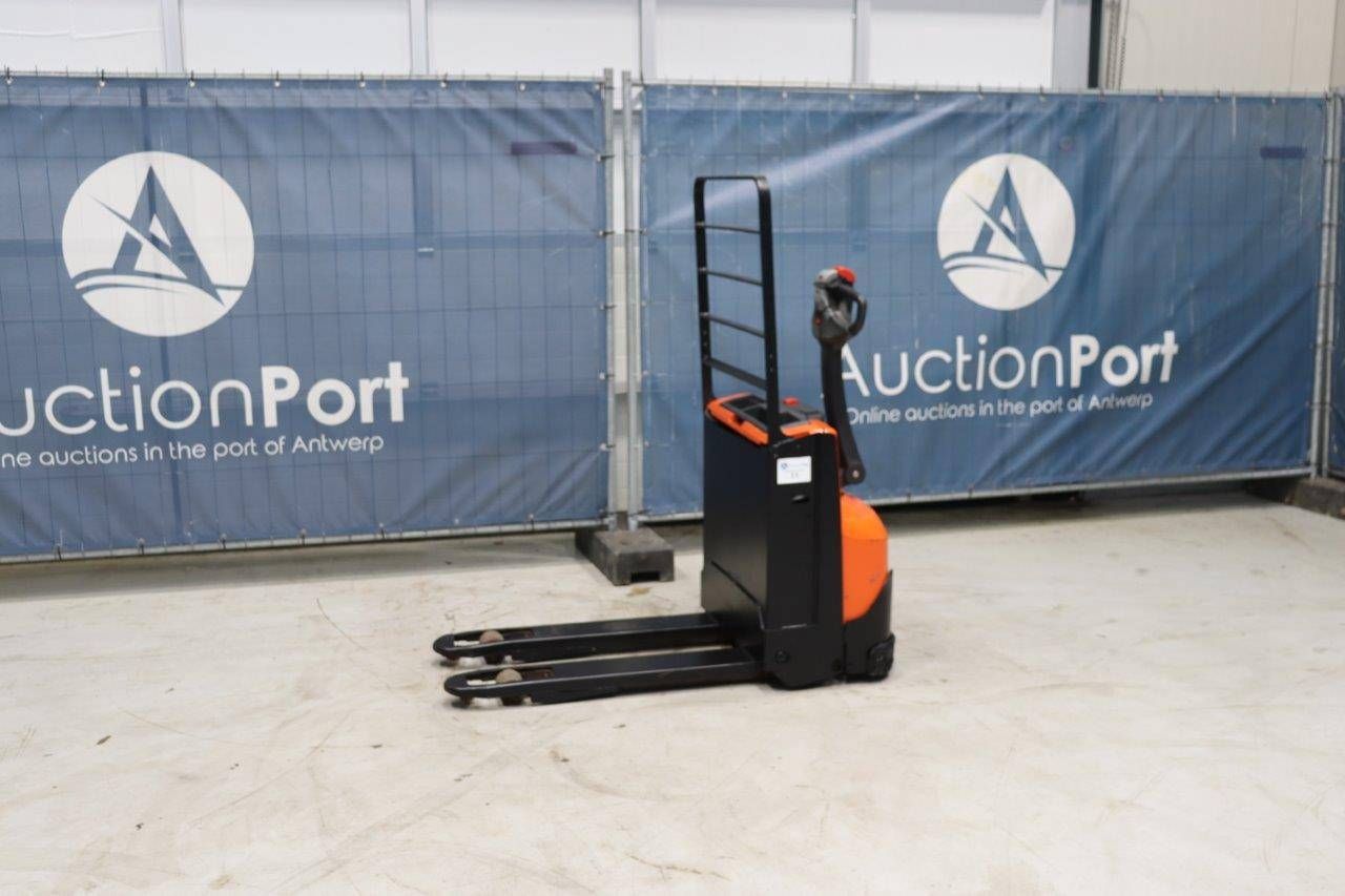 Pallet truck BT LWE140 Electric 1400kg 2014