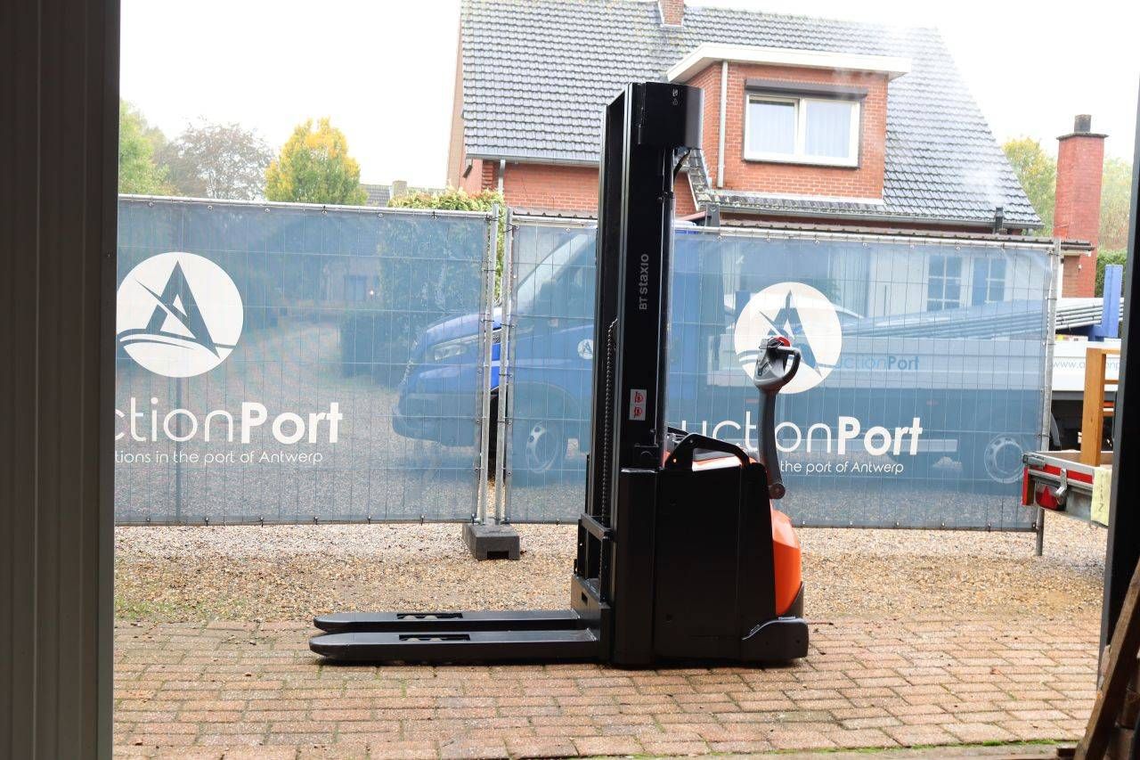 Toyota SWE160L Electric Stacker 1600kg 5.4m 2020