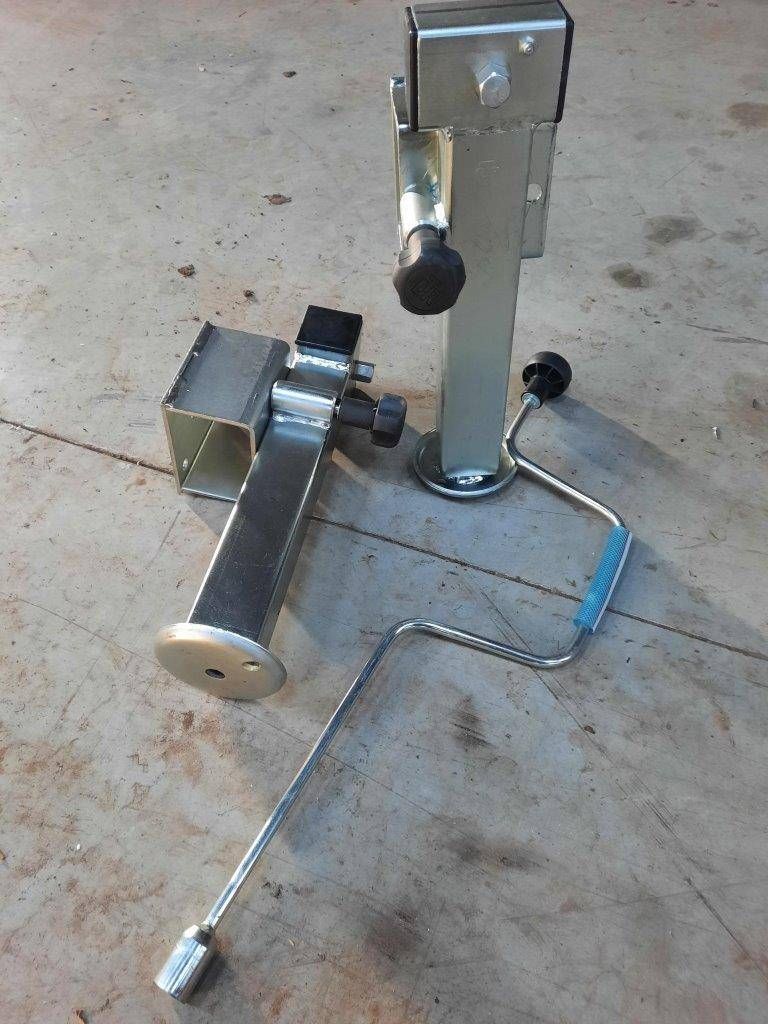 Set of support legs and crank New