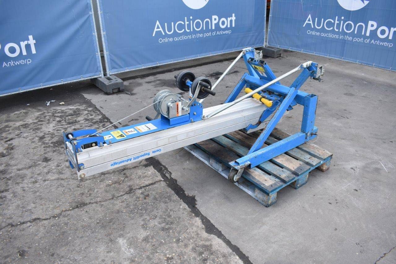 Materiaallift Genie SLA-10 454kg 2015