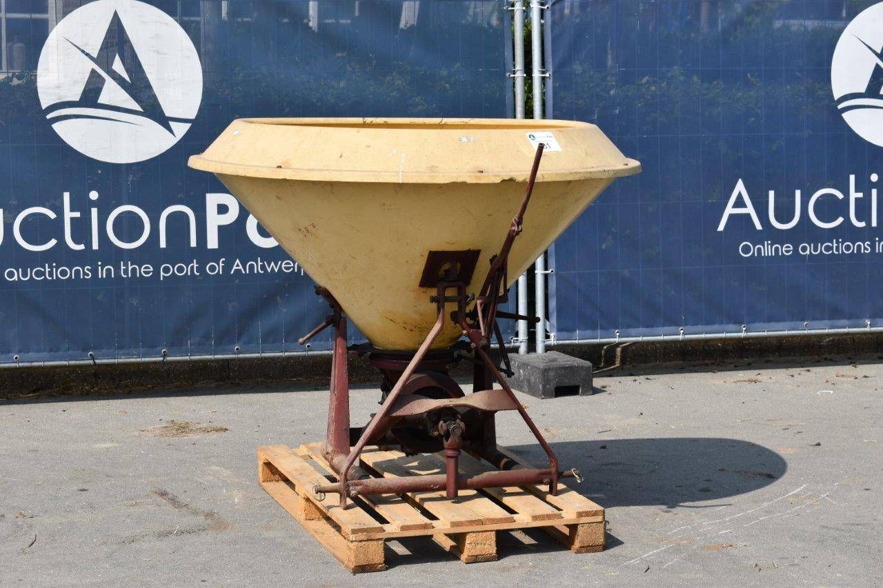 Fertilizer spreader Vicon