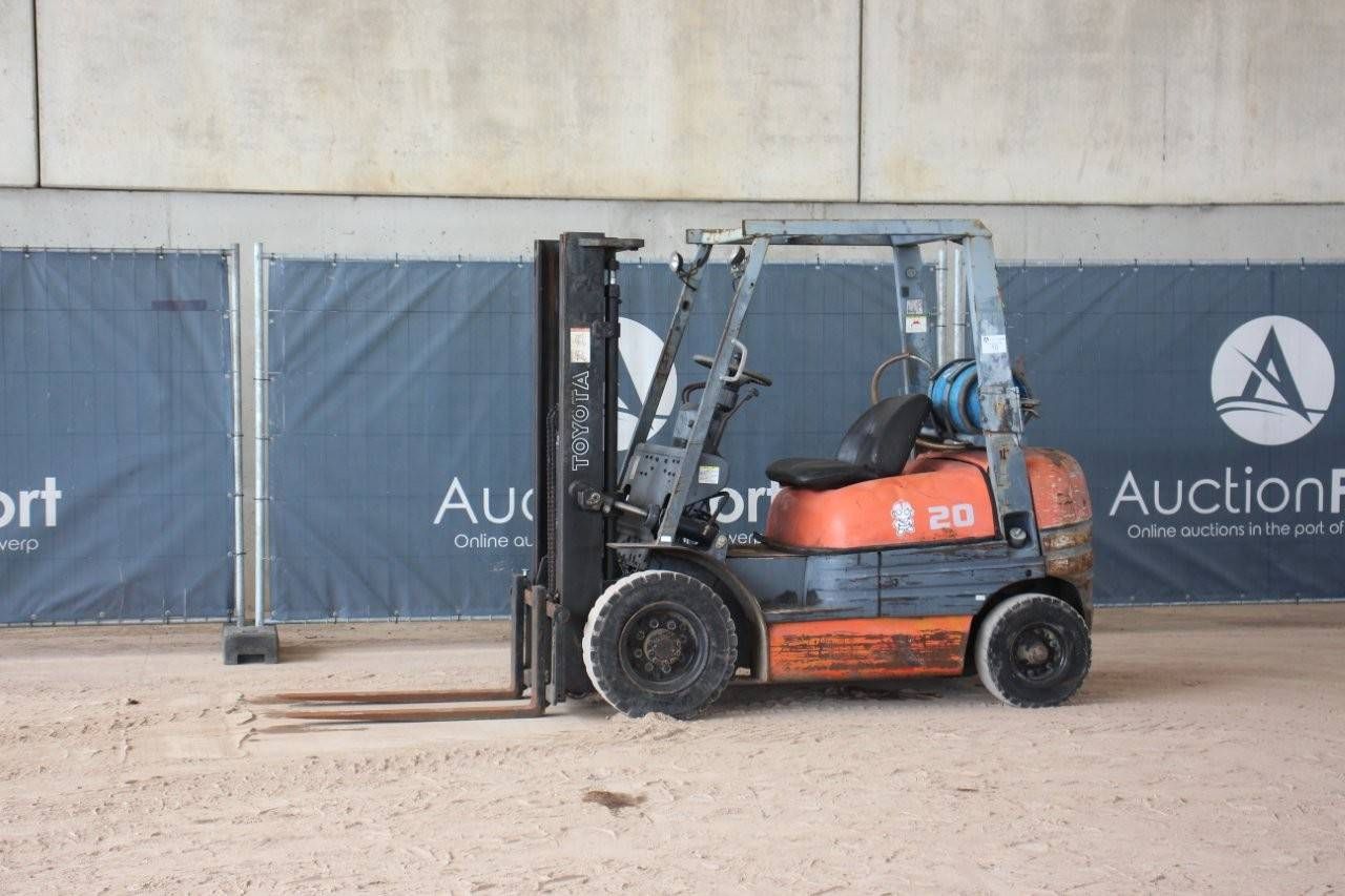 Forklift Toyota 20 LPG 2000kg