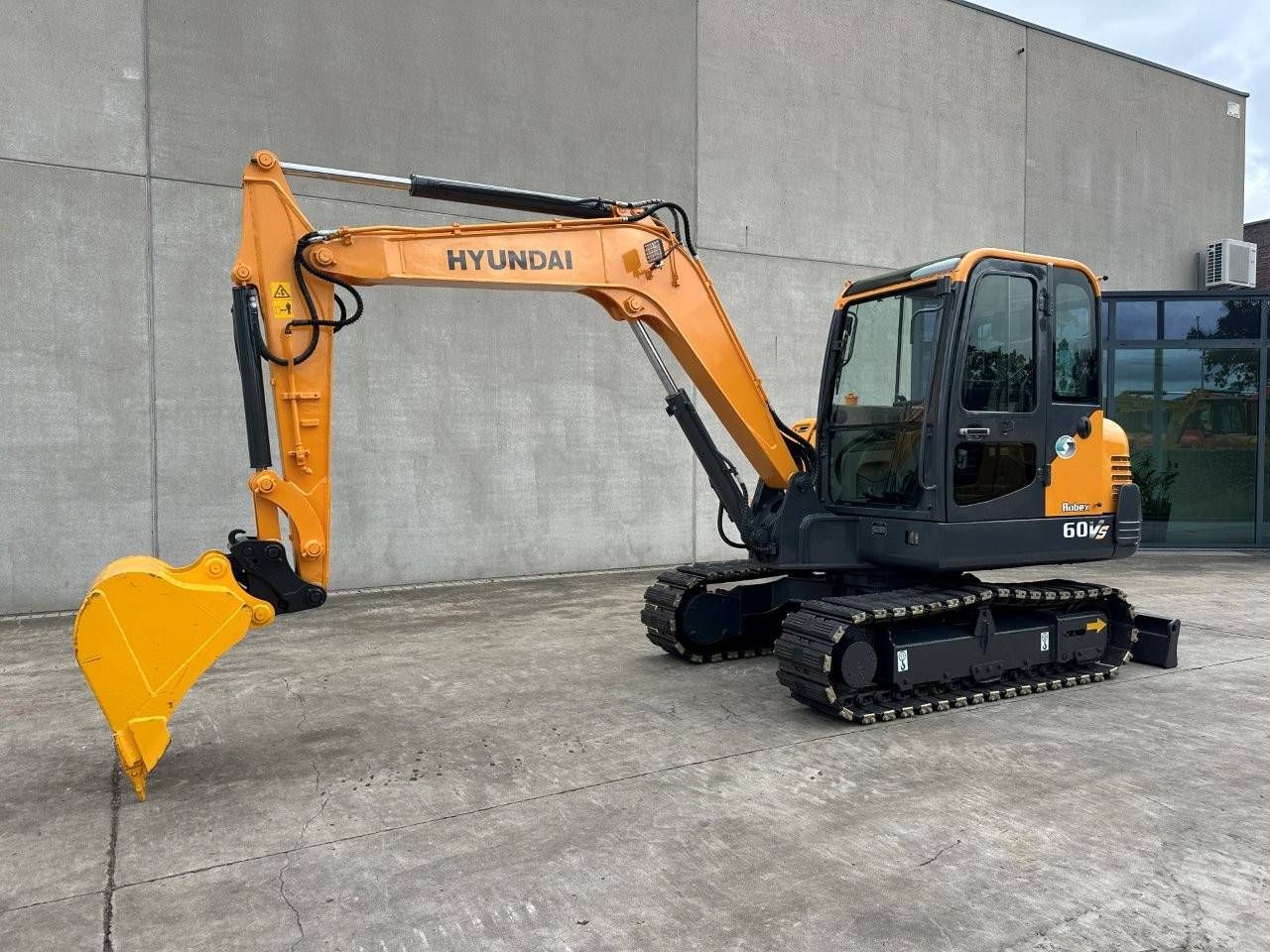 Midi excavator Hyundai R60VS Diesel 2016