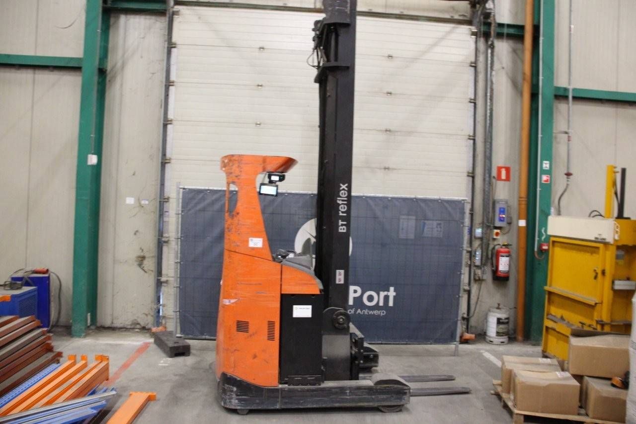 Reach truck BT RRE140 Electric 1400kg 9.0m 2012