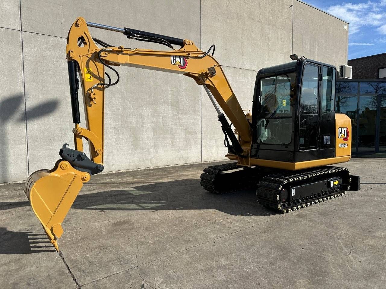 Midi excavator Caterpillar 305.5E2 Diesel 2017