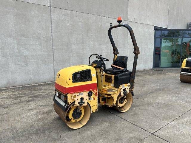 Tandem vibrating roller Dynapac CC800 Diesel 2005