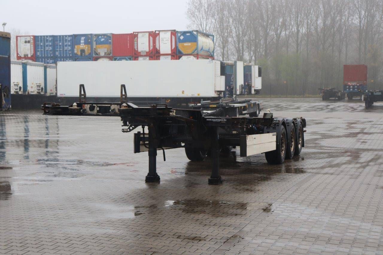 Container chassis Schmitz SCF24 45FT 2011