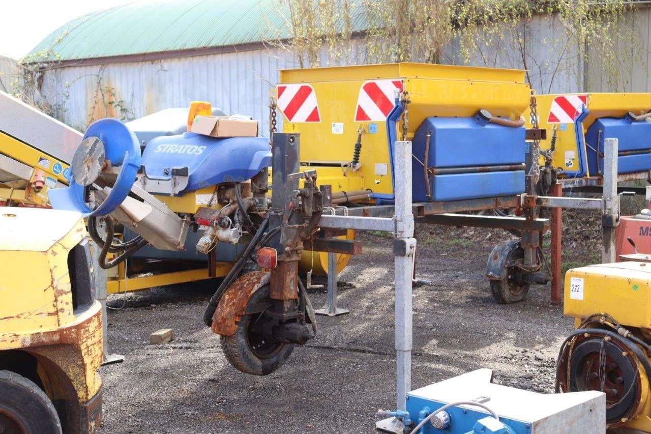 Salt spreader with control box Nido Stratos B06L-24 350L 2007