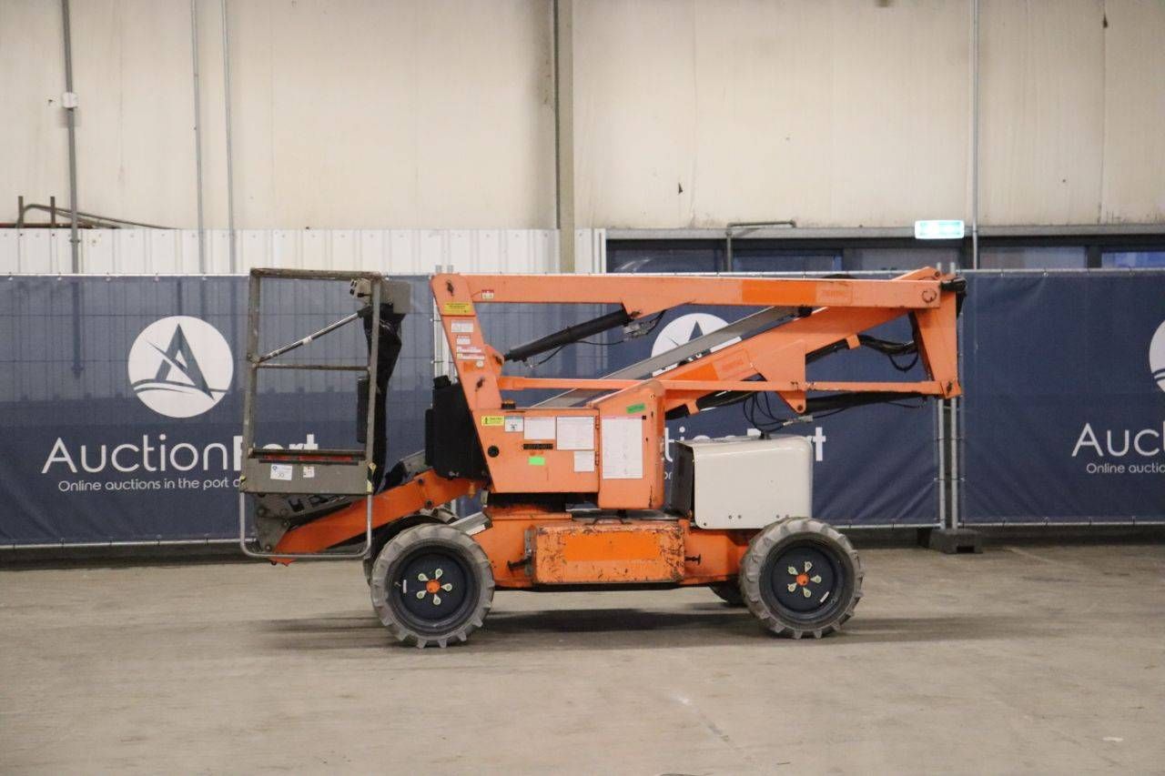 Articulating boom lift Niftylift HR12DE Diesel 12.2m 2014