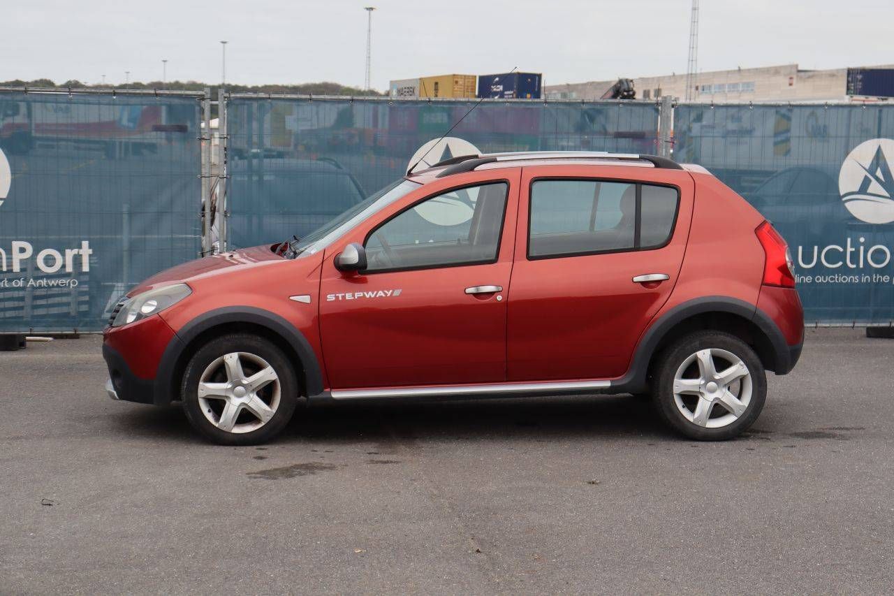 Passenger car Dacia Sandero Stepway Diesel 68hp 2010 (Margin)