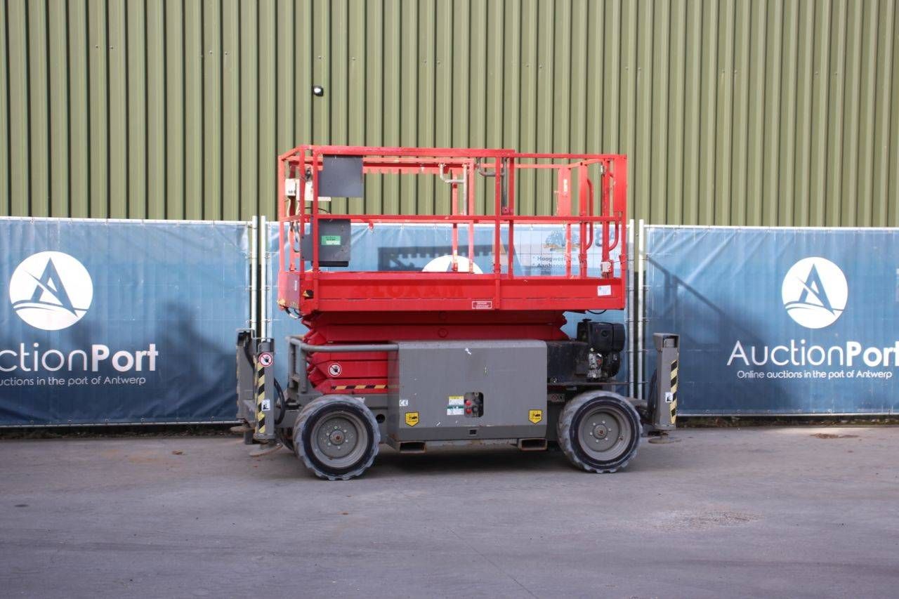 Scissor lift Skyjack SJ6832RTE Diesel 11.75m 2014