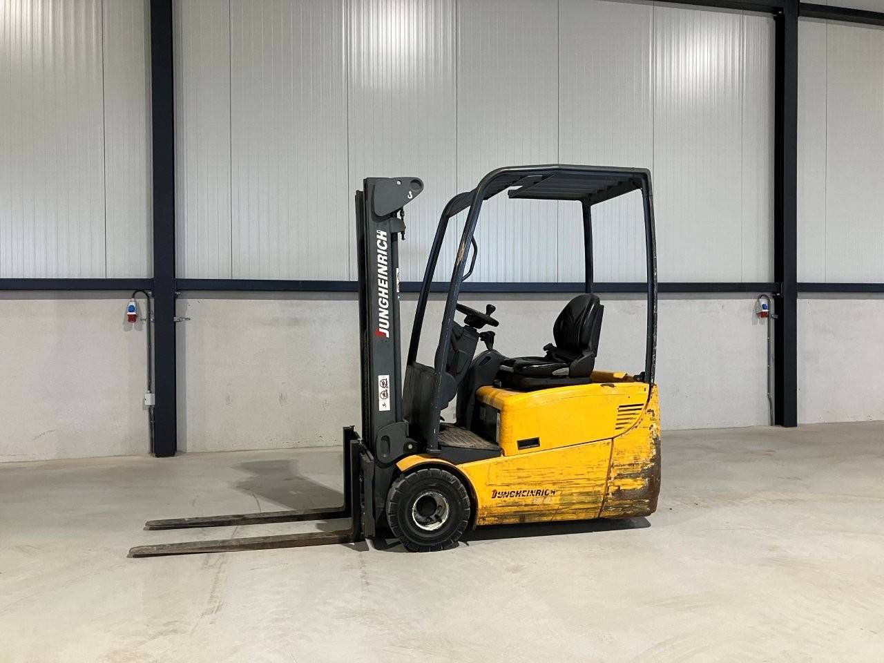 Forklift Jungheinrich EFG 115 Electric 4000kg 4.5m 2008