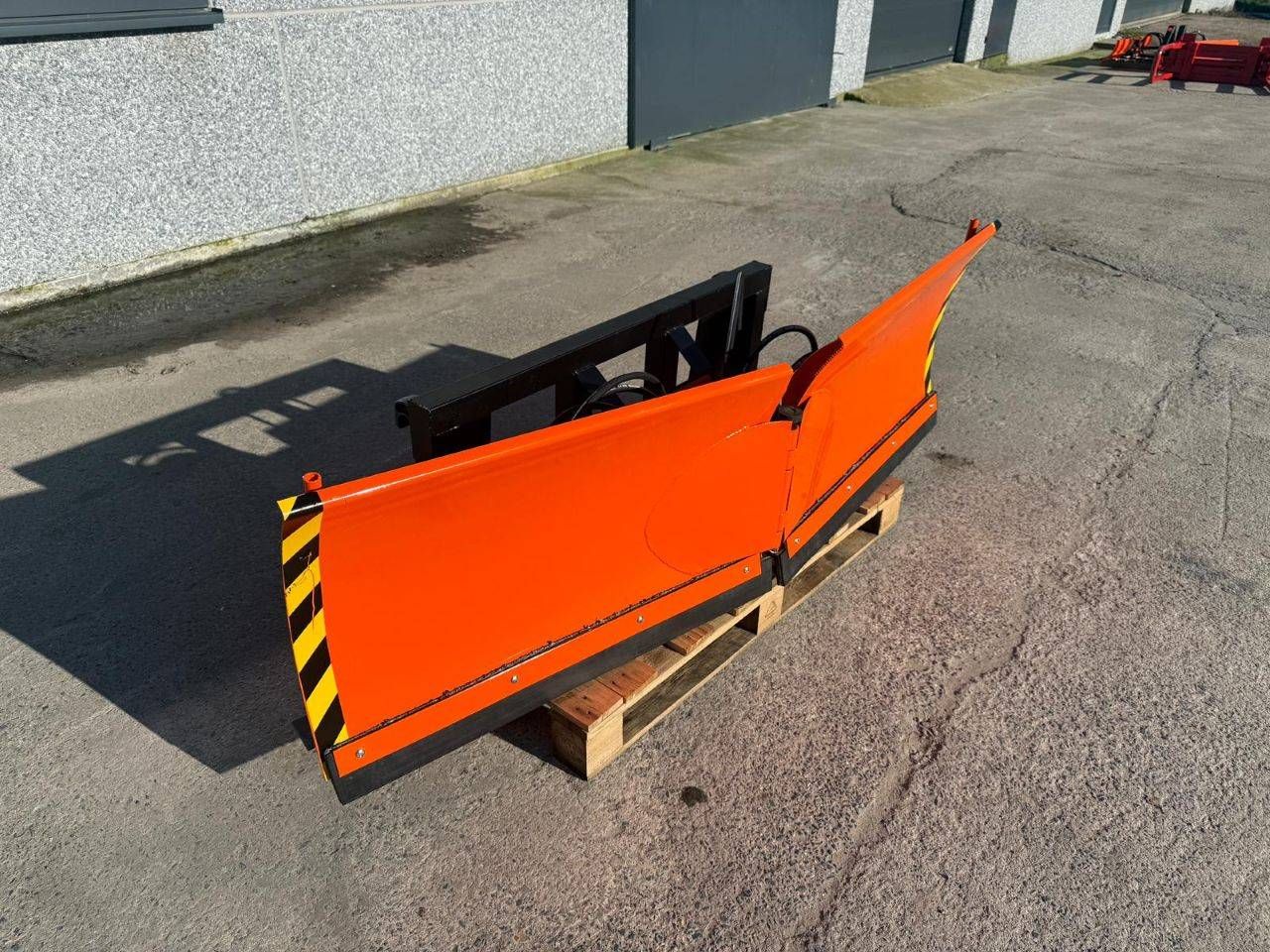 Snow/Mud Plow 2025 New