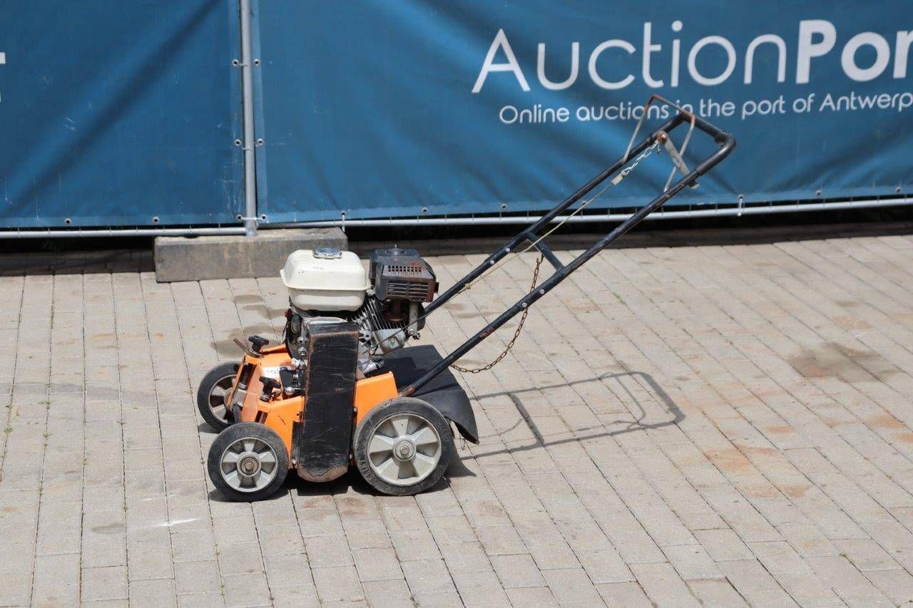 Scarifying machine Eliet Petrol