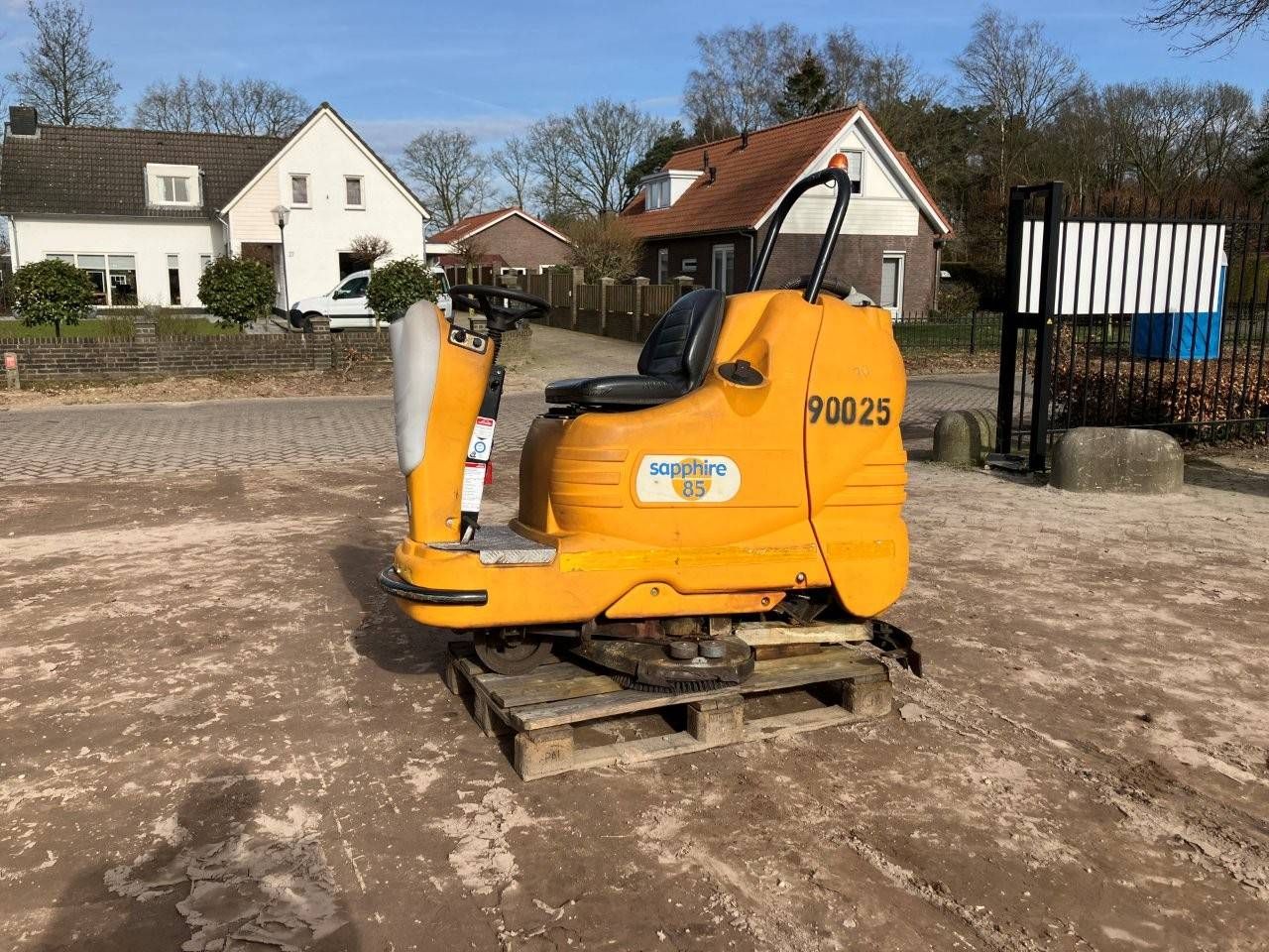 Scrubber dryer Adiatek Sapphire 85 Electric 2016