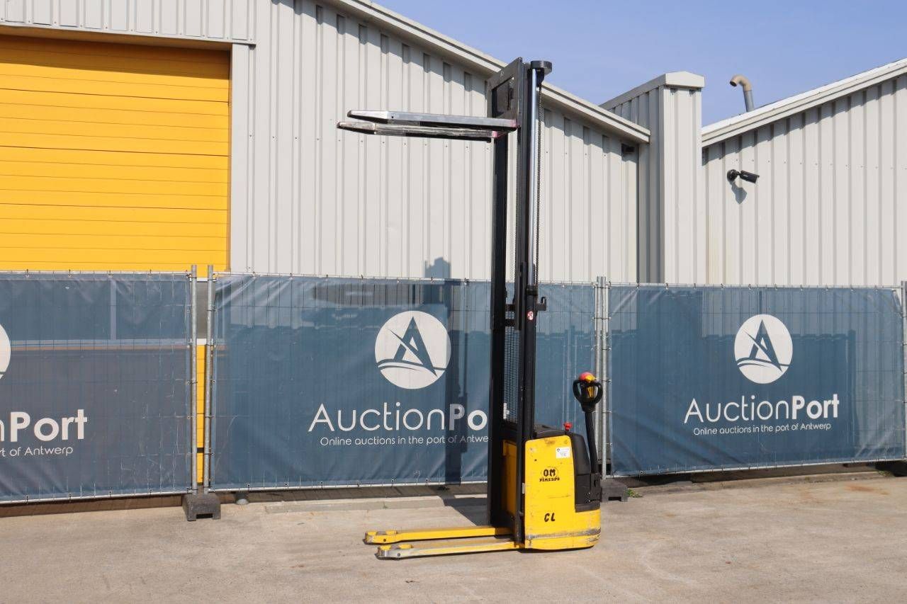Stacker OM Carrelli CL-10.50 Electric 1050kg 2.98m 2004